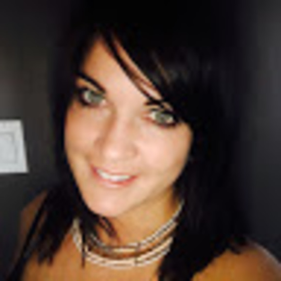 Meet your Posher, Rebecca - Picture 1 of 1